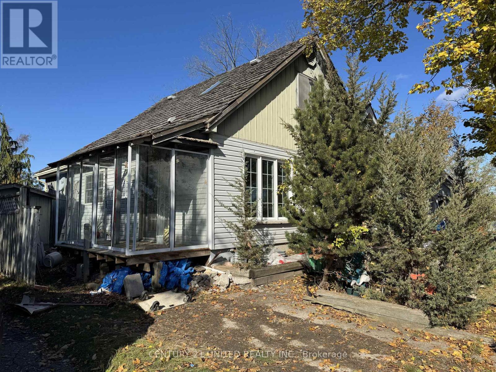 811 Morphet Avenue, Peterborough, Ontario K9J 2X7 - Photo 6 - X12503490