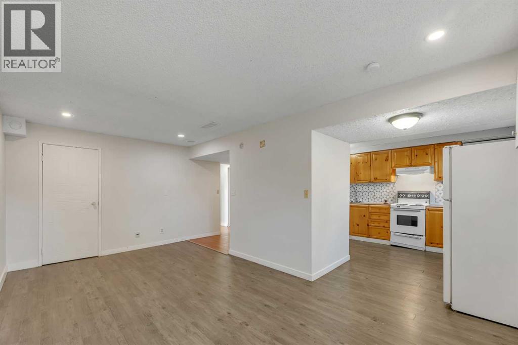 5204 Marbank Drive Ne, Calgary, Alberta  T2A 4H4 - Photo 21 - A2262845