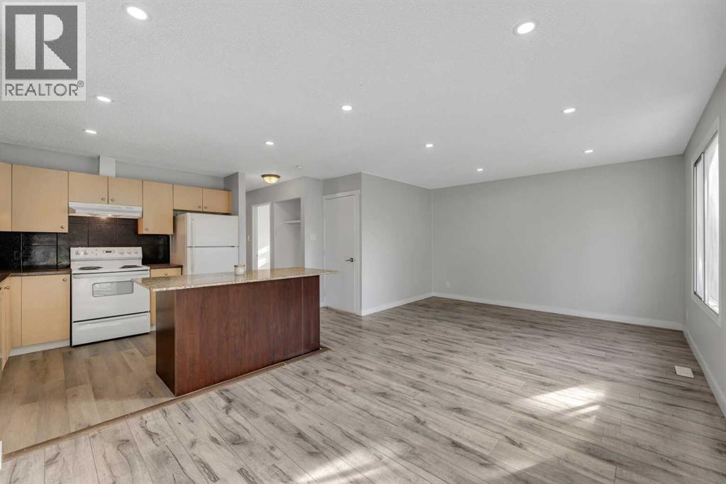 5204 Marbank Drive Ne, Calgary, Alberta  T2A 4H4 - Photo 9 - A2262845