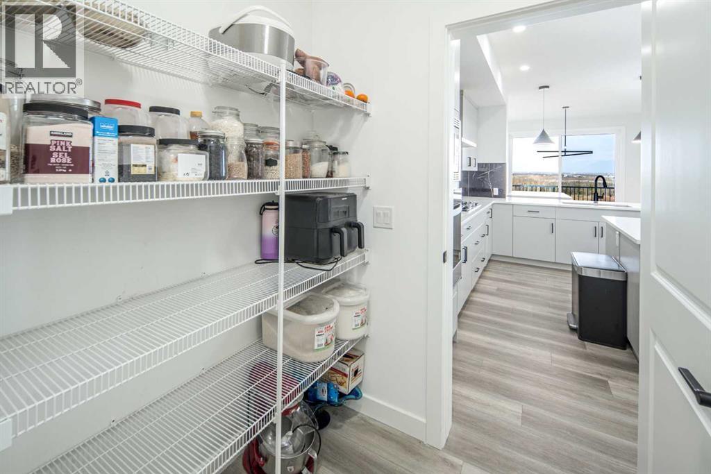 834 Alpine Drive Sw, Calgary, Alberta  T2Y 0S4 - Photo 17 - A2266361