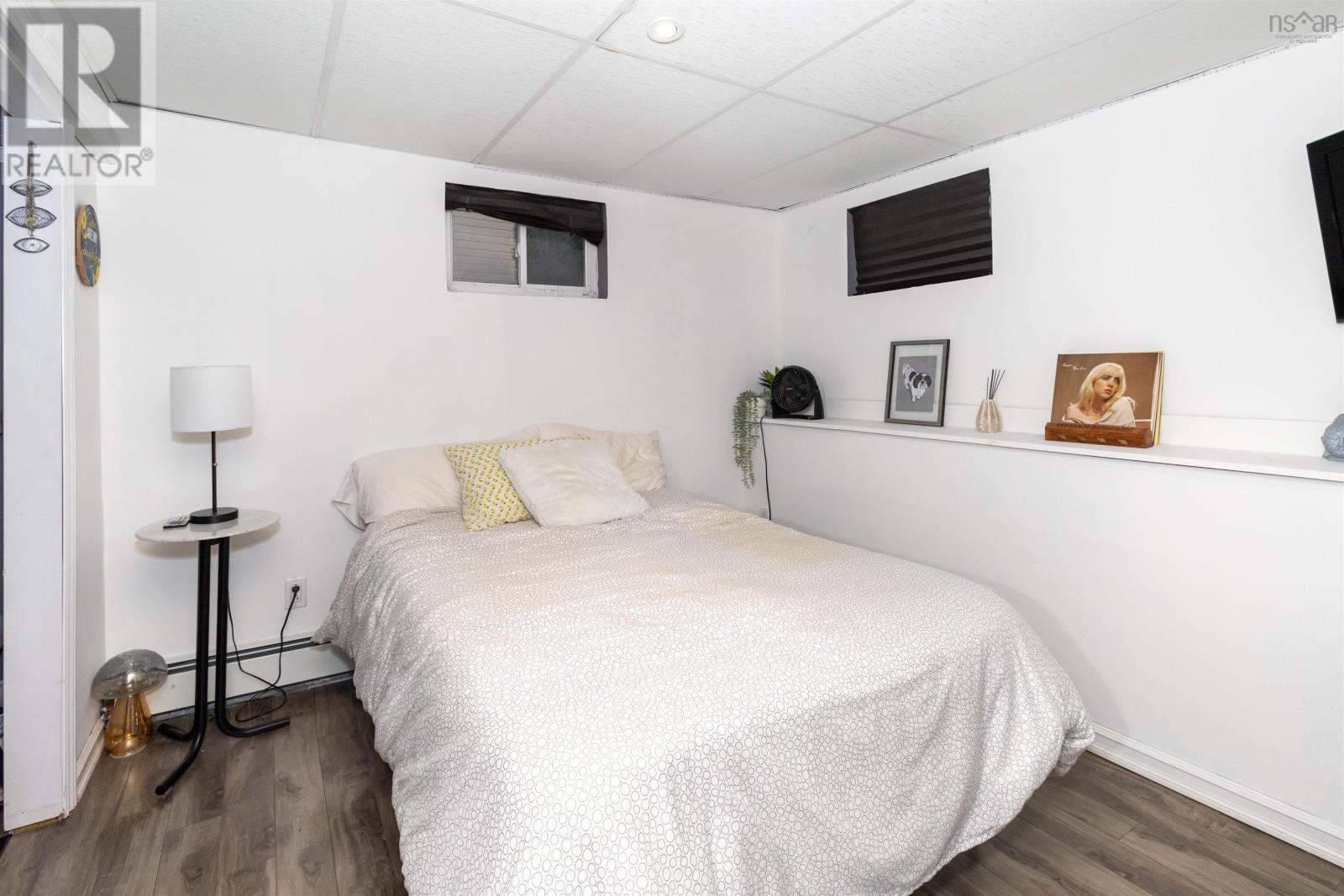 657 George Street, New Waterford, Nova Scotia  B1H 4E7 - Photo 17 - 202525339