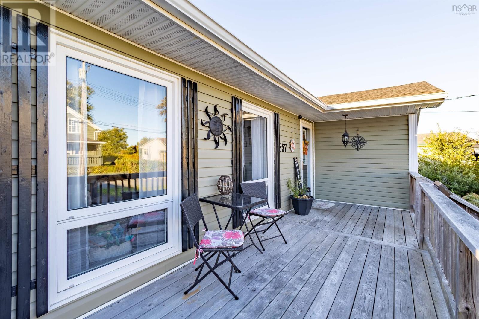 657 George Street, New Waterford, Nova Scotia  B1H 4E7 - Photo 8 - 202525339