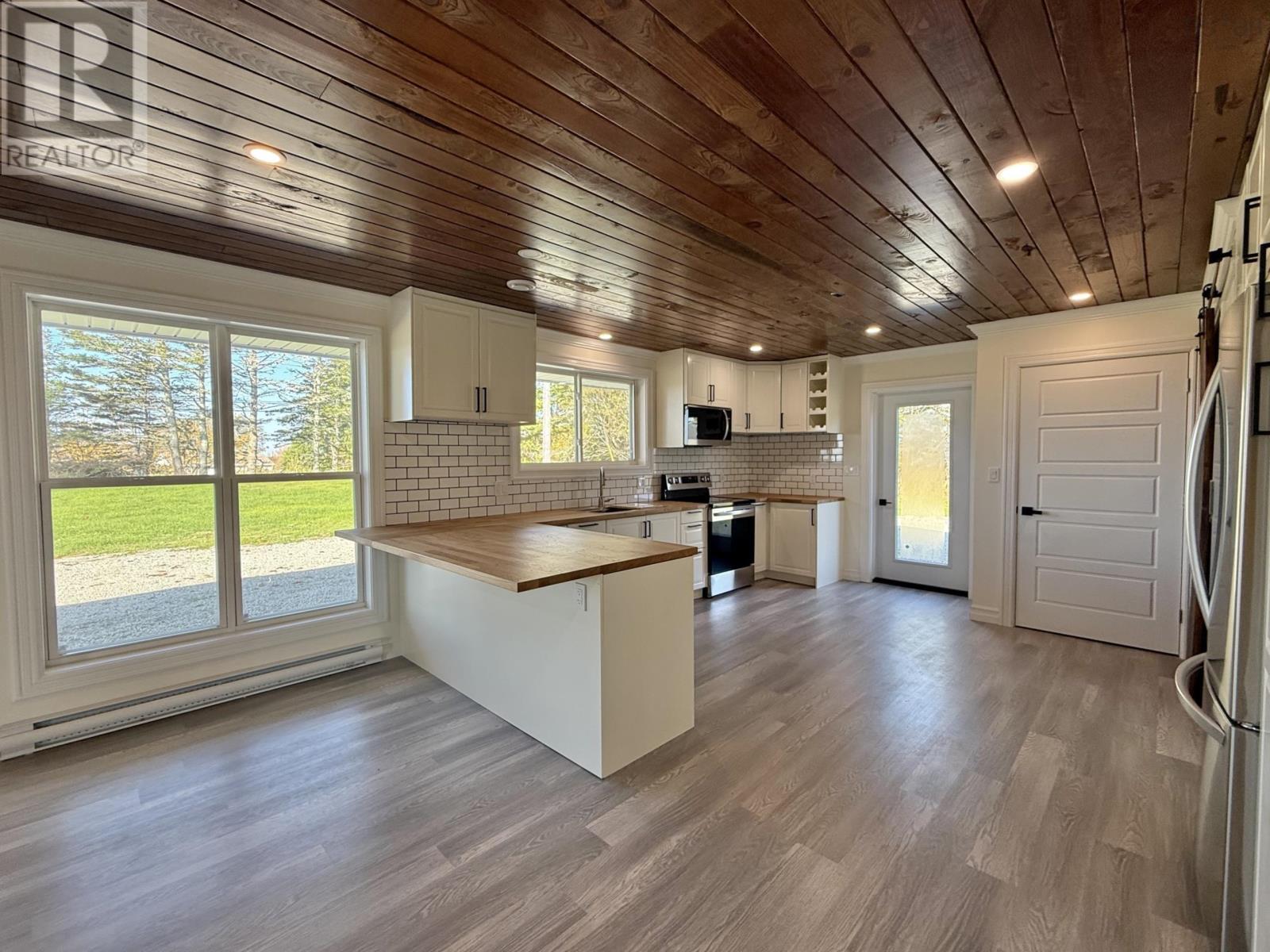 1280 1 Highway, Wellington, Nova Scotia  B5A 5A5 - Photo 5 - 202525404