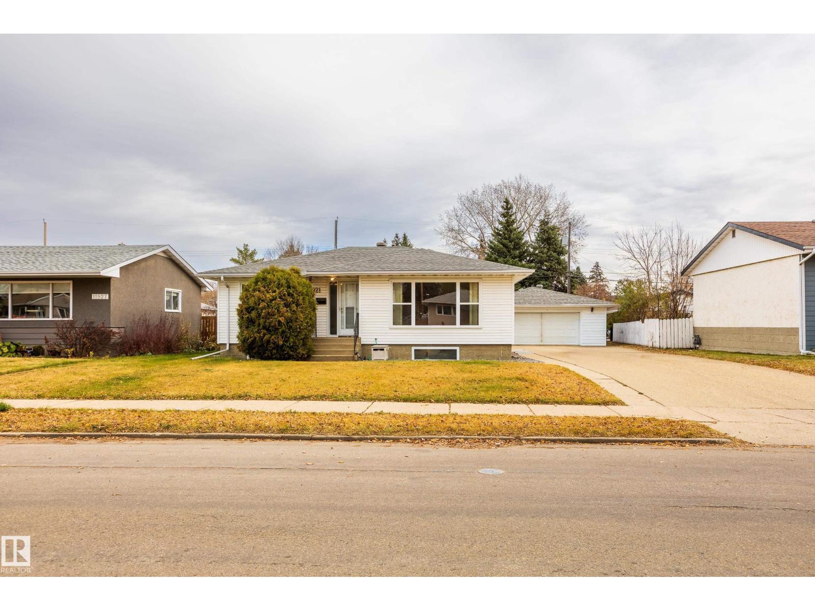 11921 36 St Nw, Edmonton, Alberta  T5W 2B3 - Photo 1 - E4464536