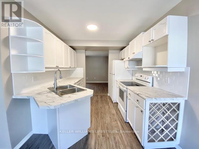 37 - 50 Chapman Court, London North, Ontario N6G 5E1 - Photo 3 - X12503302