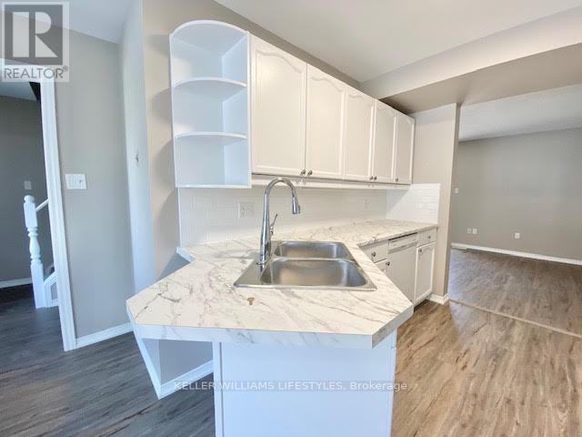 37 - 50 Chapman Court, London North, Ontario N6G 5E1 - Photo 6 - X12503302