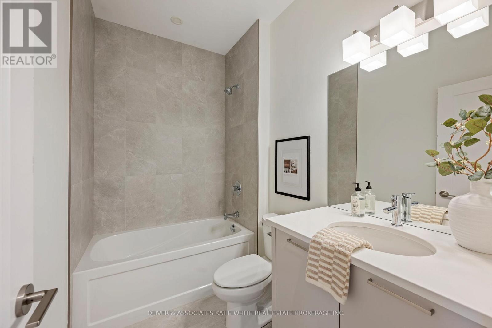 6 - 231 Callaway Road, London North, Ontario  N6G 0M3 - Photo 6 - X12503542