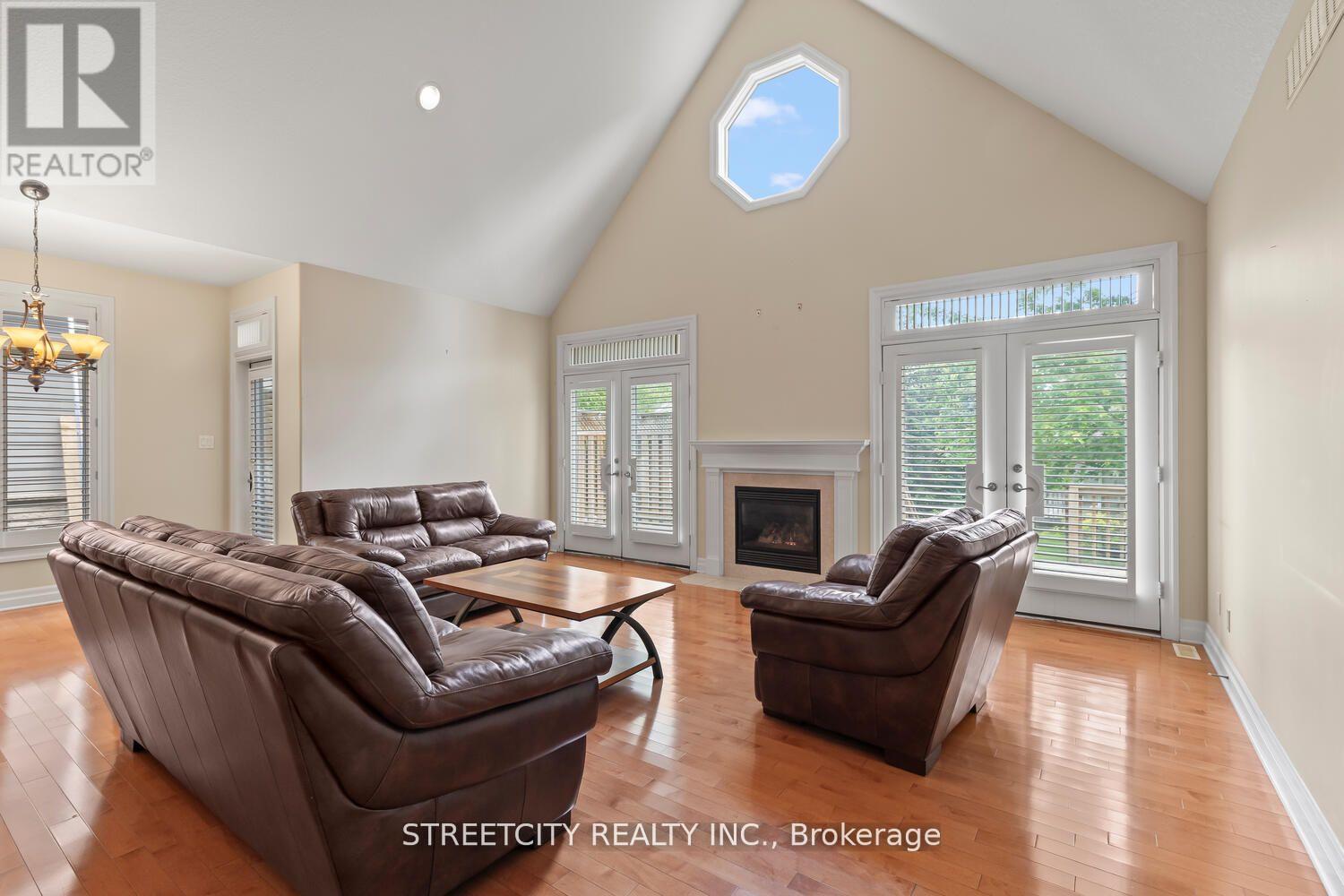 25 - 124 North Centre Road, London North, Ontario N5X 4R3 - Photo 15 - X12503568