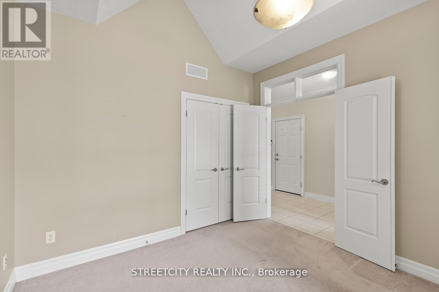 25 - 124 North Centre Road, London North, Ontario N5X 4R3 - Photo 6 - X12503568