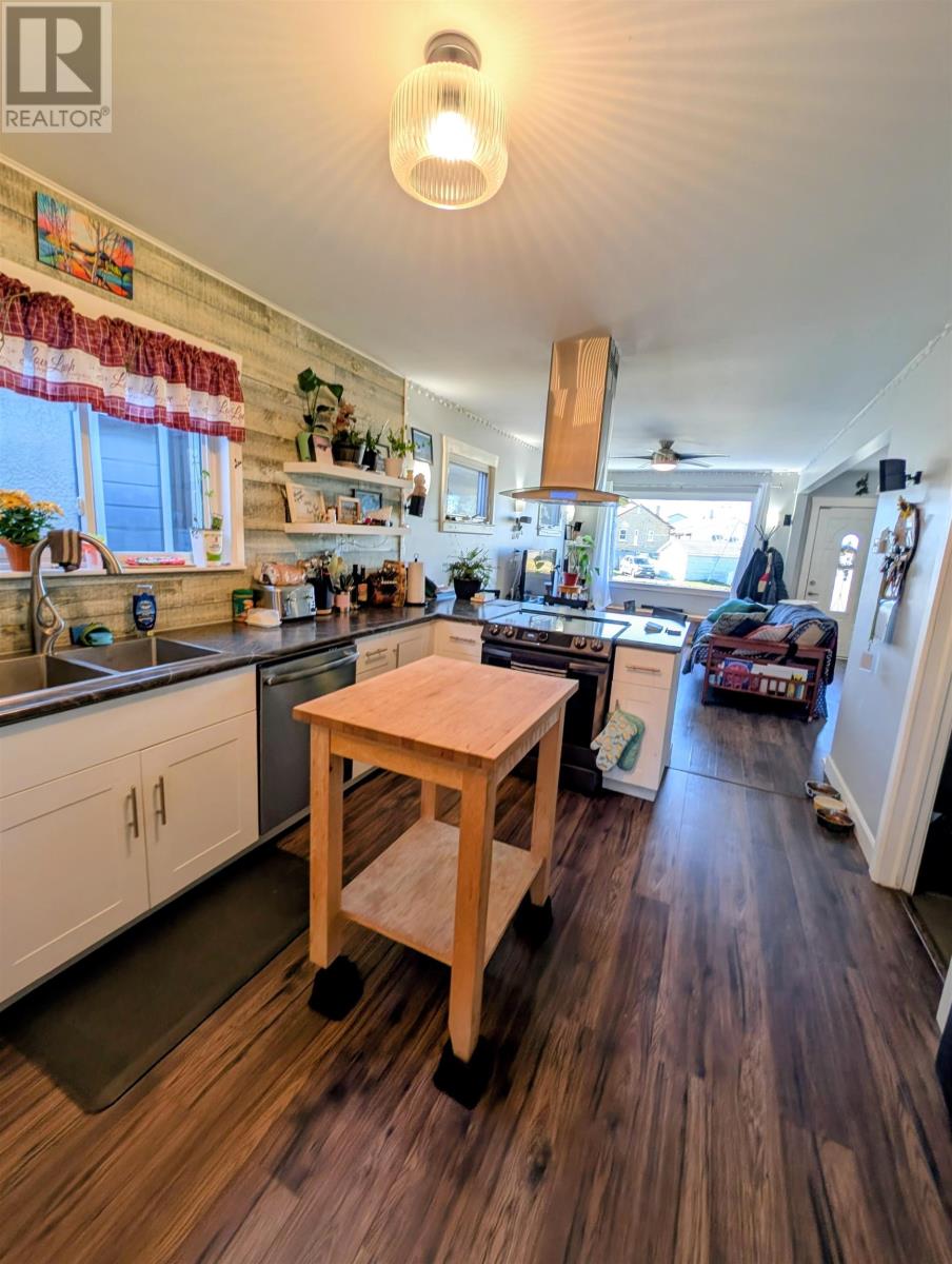 934 Alexandra St, Thunder Bay, Ontario P7C 3G4 - Photo 5 - TB253328