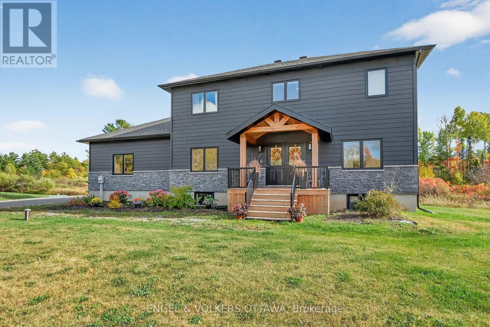 57 PAUL A. BERTRAND DRIVE, McNab/Braeside, Ontario