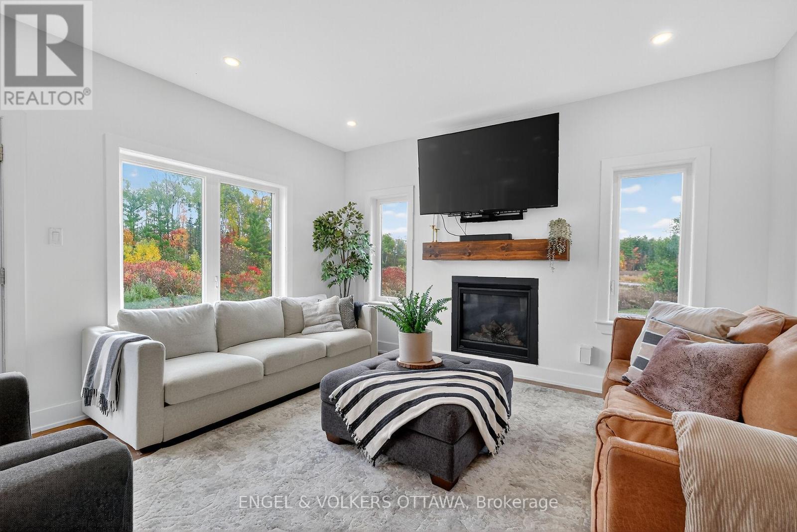 57 Paul A. Bertrand Drive, Mcnab/braeside, Ontario  K7S 3G8 - Photo 15 - X12500444