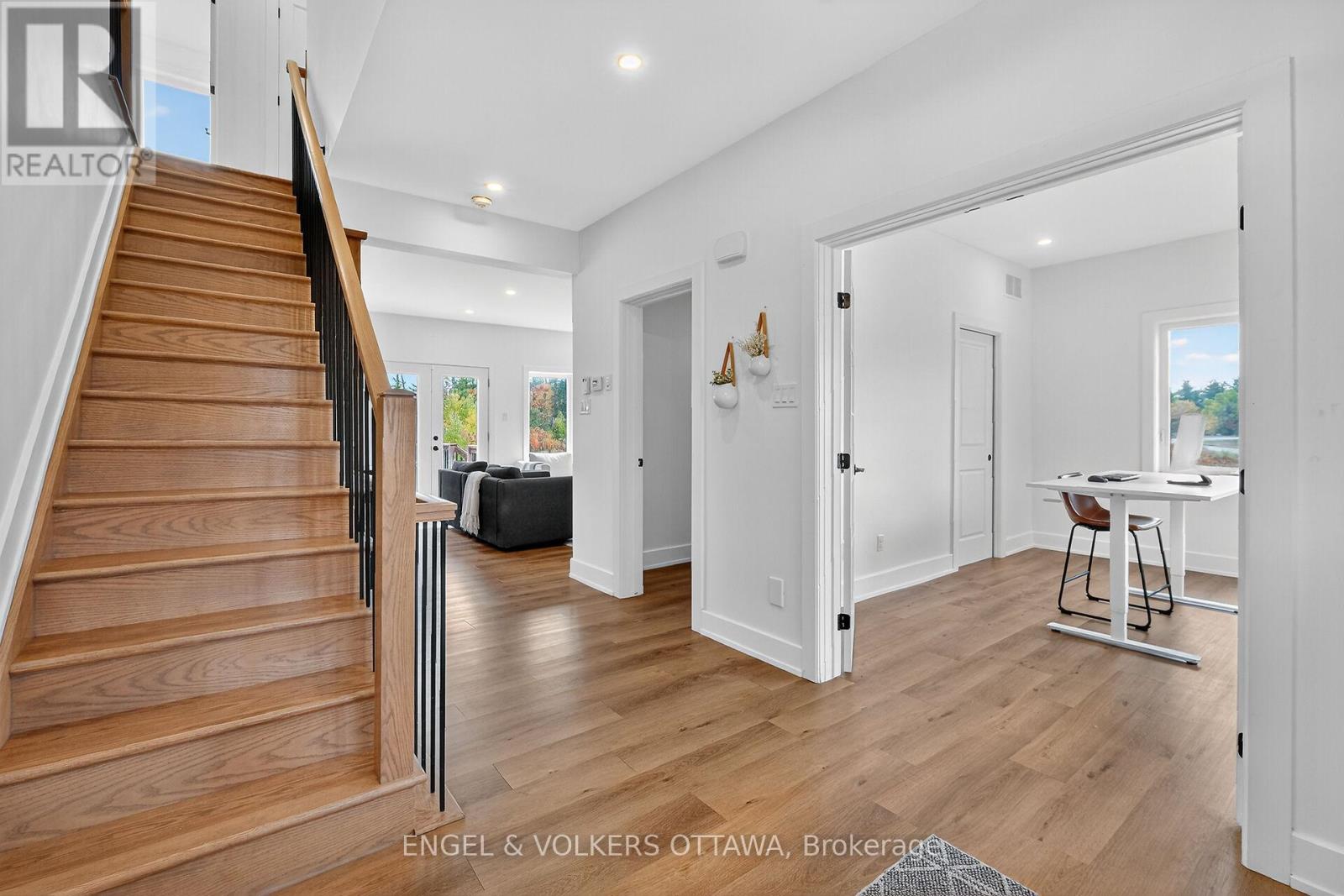 57 Paul A. Bertrand Drive, Mcnab/braeside, Ontario  K7S 3G8 - Photo 31 - X12500444