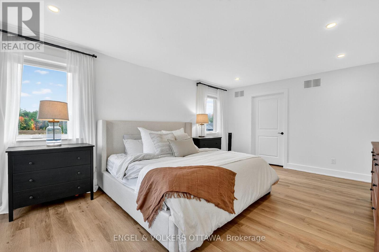 57 Paul A. Bertrand Drive, Mcnab/braeside, Ontario  K7S 3G8 - Photo 33 - X12500444