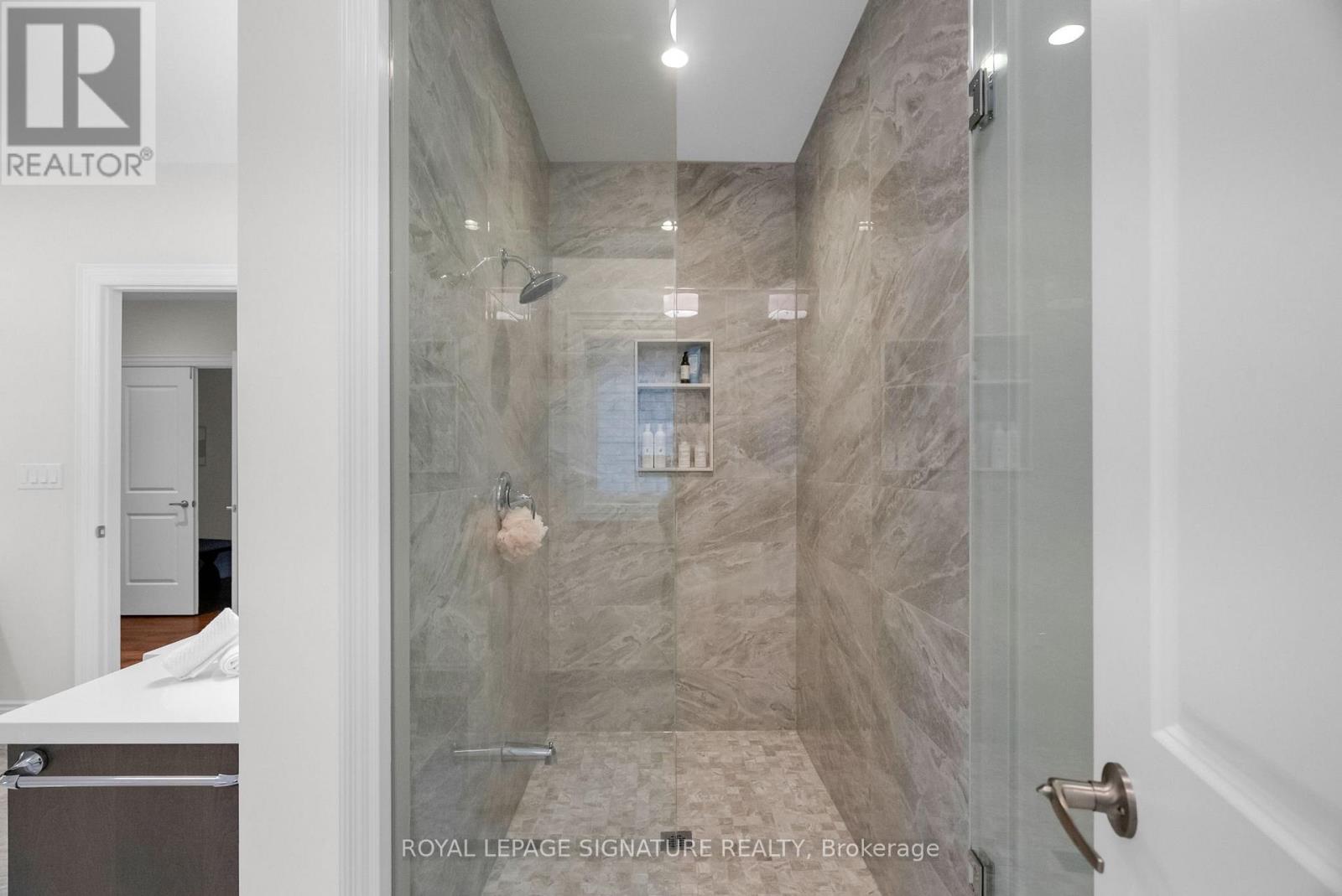 55 Glensteeple Trail, Aurora, Ontario  L4G 3T1 - Photo 30 - N12447628