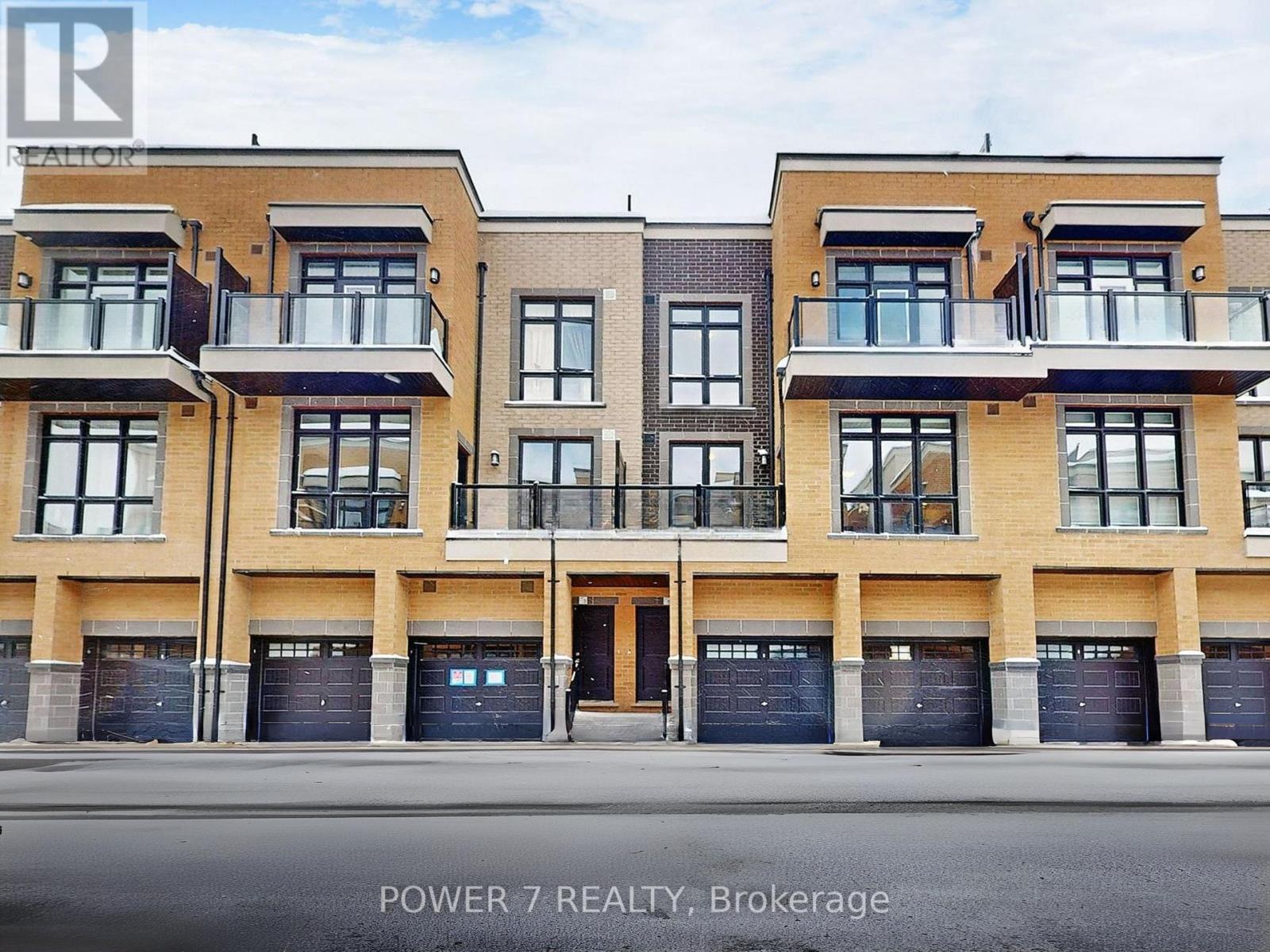 5 - 8 SAYERS LANE, Richmond Hill, Ontario