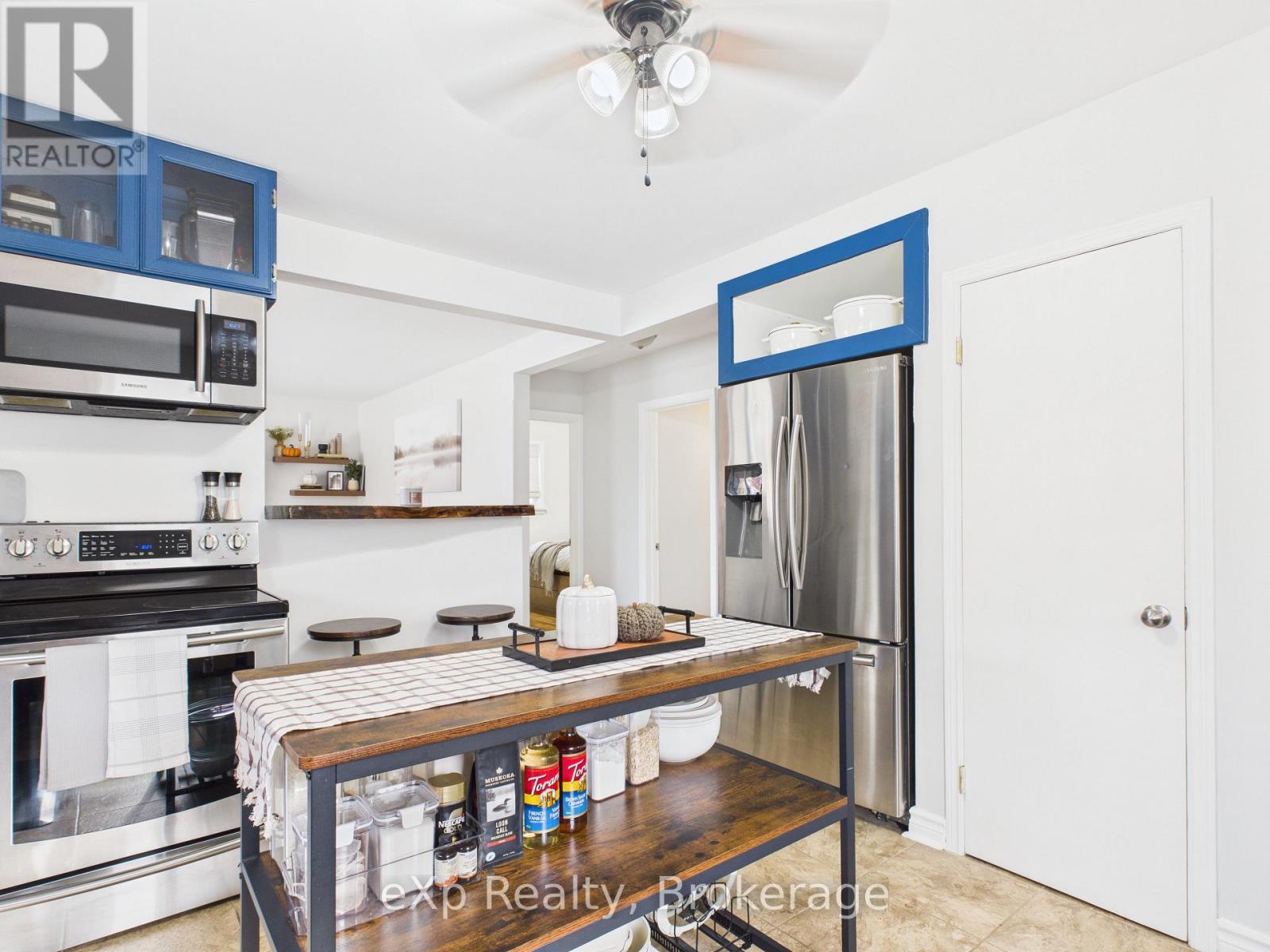 321 10th Avenue, Hanover, Ontario  N4N 2N4 - Photo 6 - X12496718