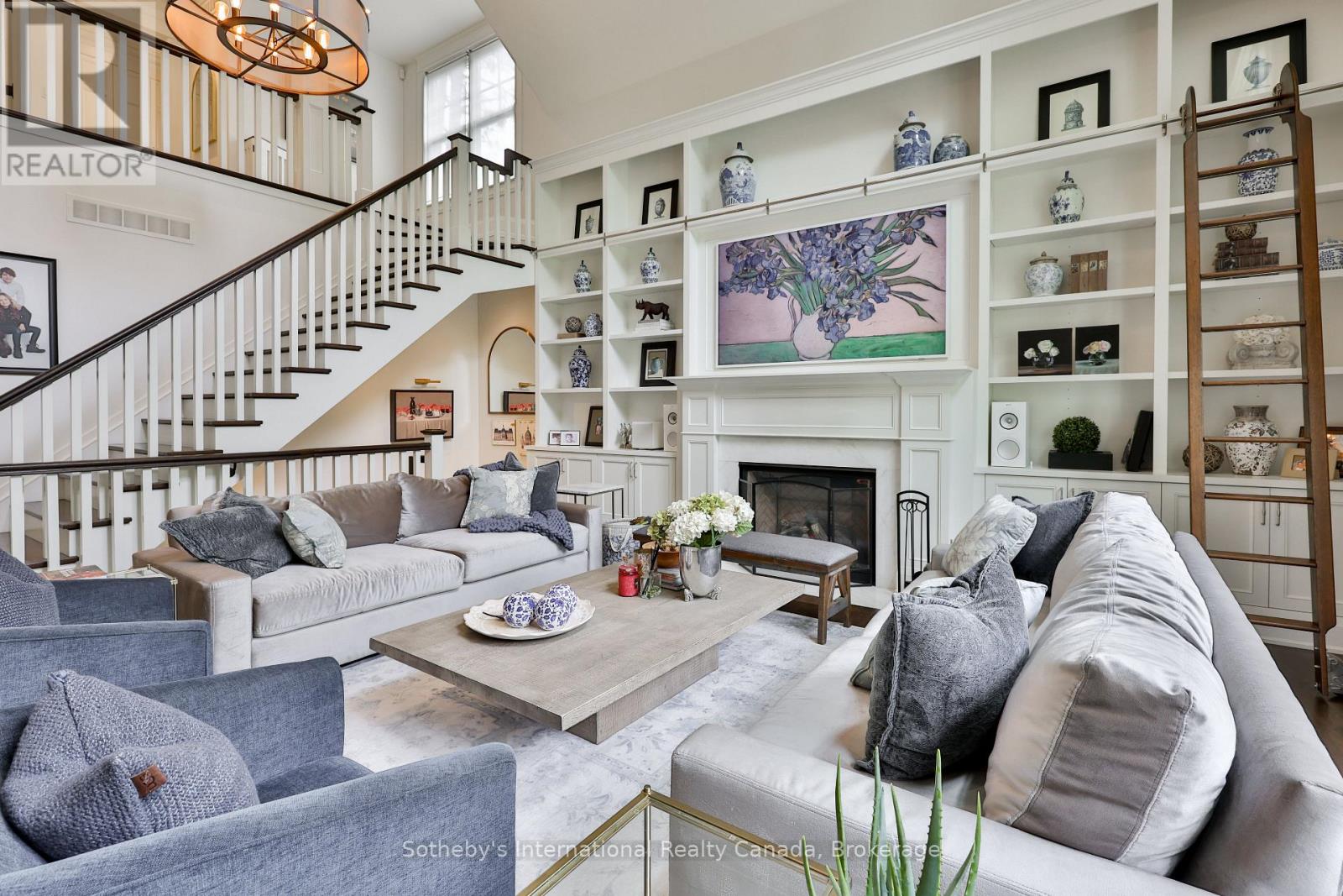 438 Fourth Line, Oakville, Ontario  L6L 5A4 - Photo 10 - W12503592