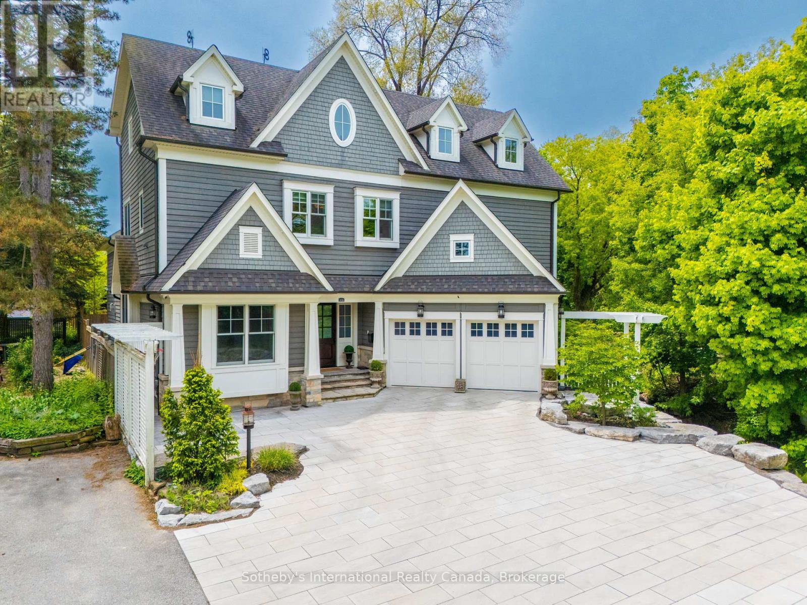 438 Fourth Line, Oakville, Ontario  L6L 5A4 - Photo 2 - W12503592