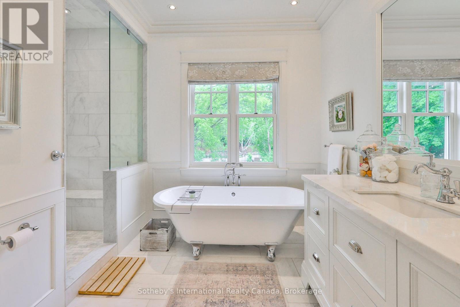 438 Fourth Line, Oakville, Ontario  L6L 5A4 - Photo 22 - W12503592