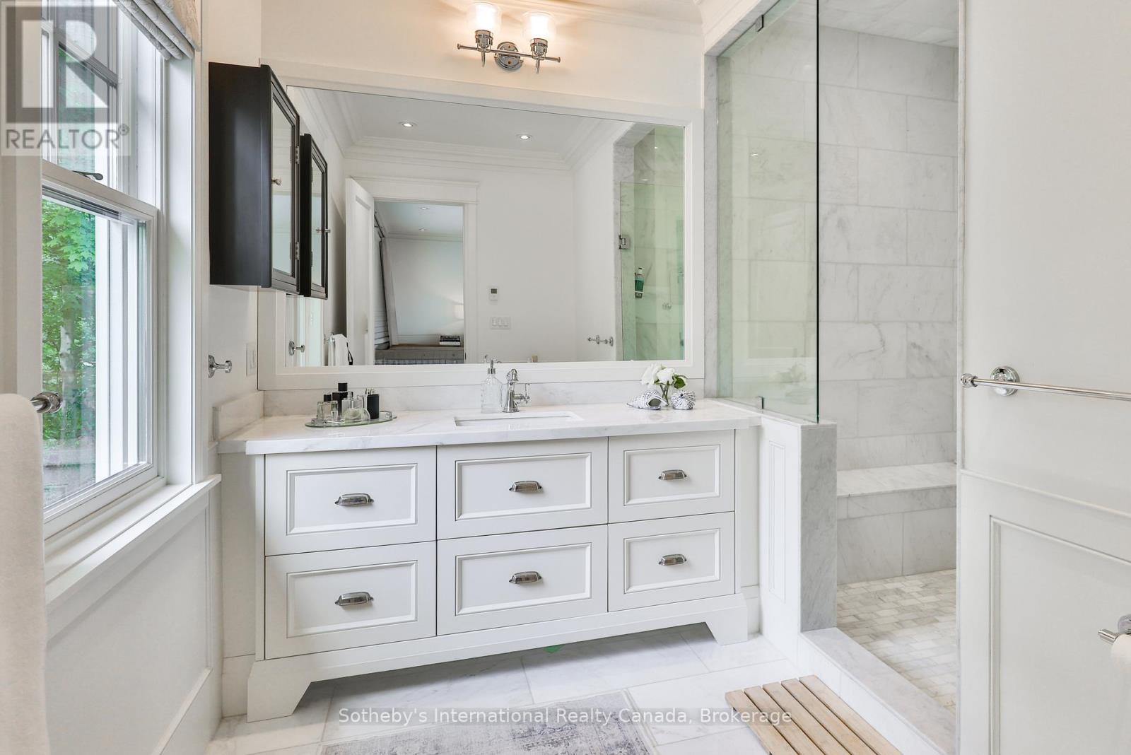 438 Fourth Line, Oakville, Ontario  L6L 5A4 - Photo 24 - W12503592