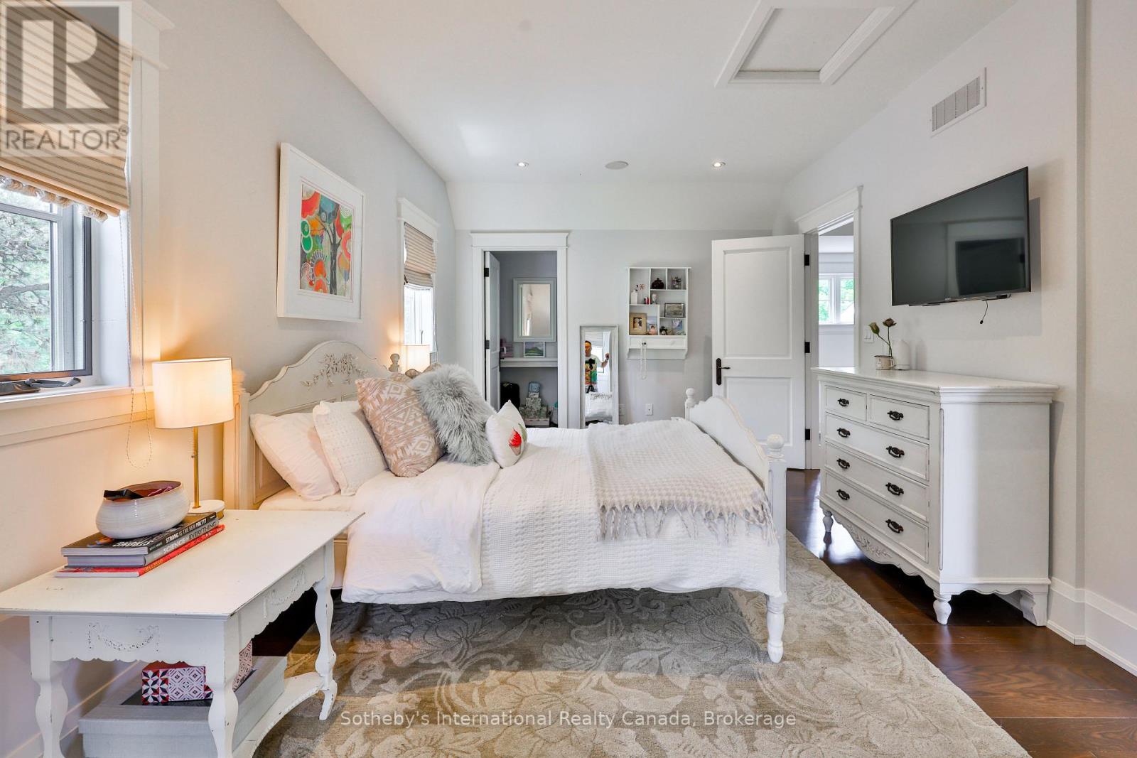 438 Fourth Line, Oakville, Ontario  L6L 5A4 - Photo 35 - W12503592