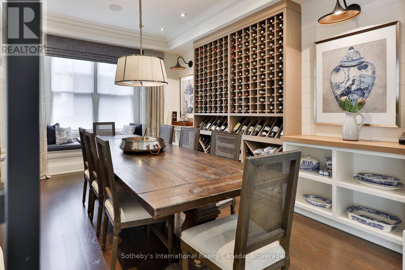 438 Fourth Line, Oakville, Ontario  L6L 5A4 - Photo 7 - W12503592