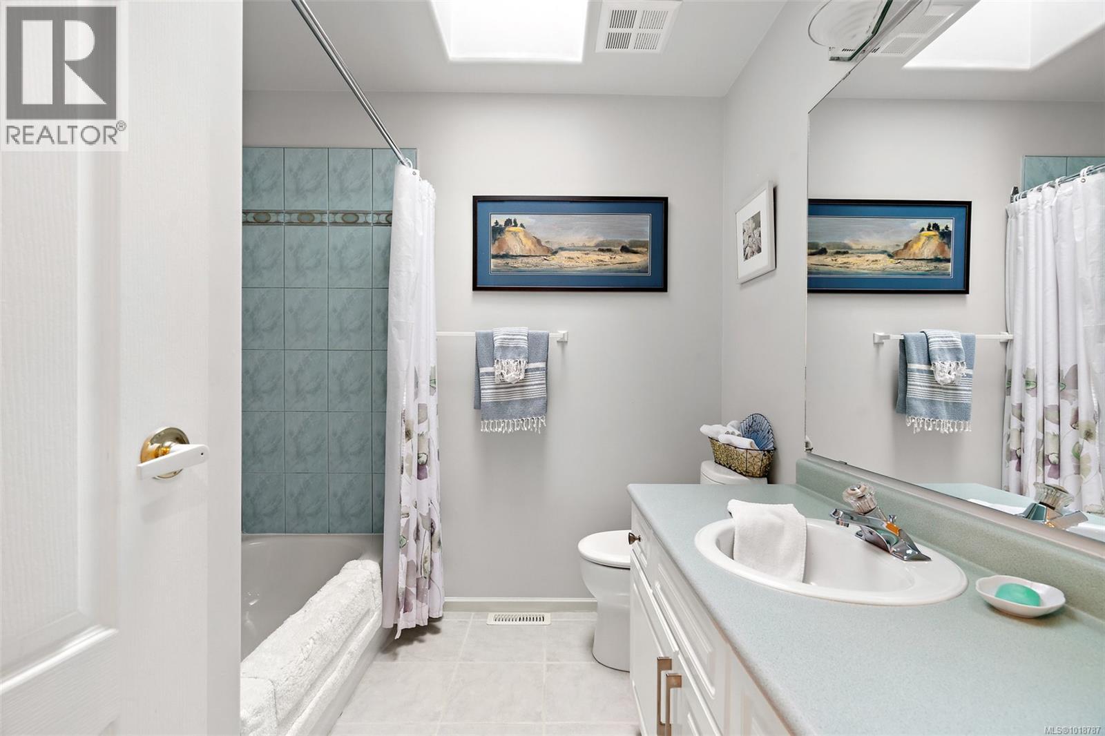 10217 Robinia Pl, Sidney, British Columbia  V8L 4M3 - Photo 14 - 1018787