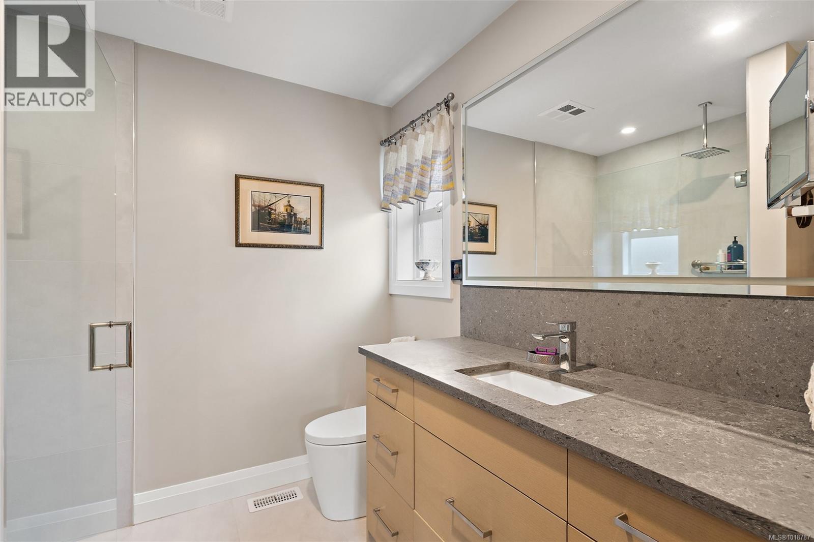 10217 Robinia Pl, Sidney, British Columbia  V8L 4M3 - Photo 16 - 1018787