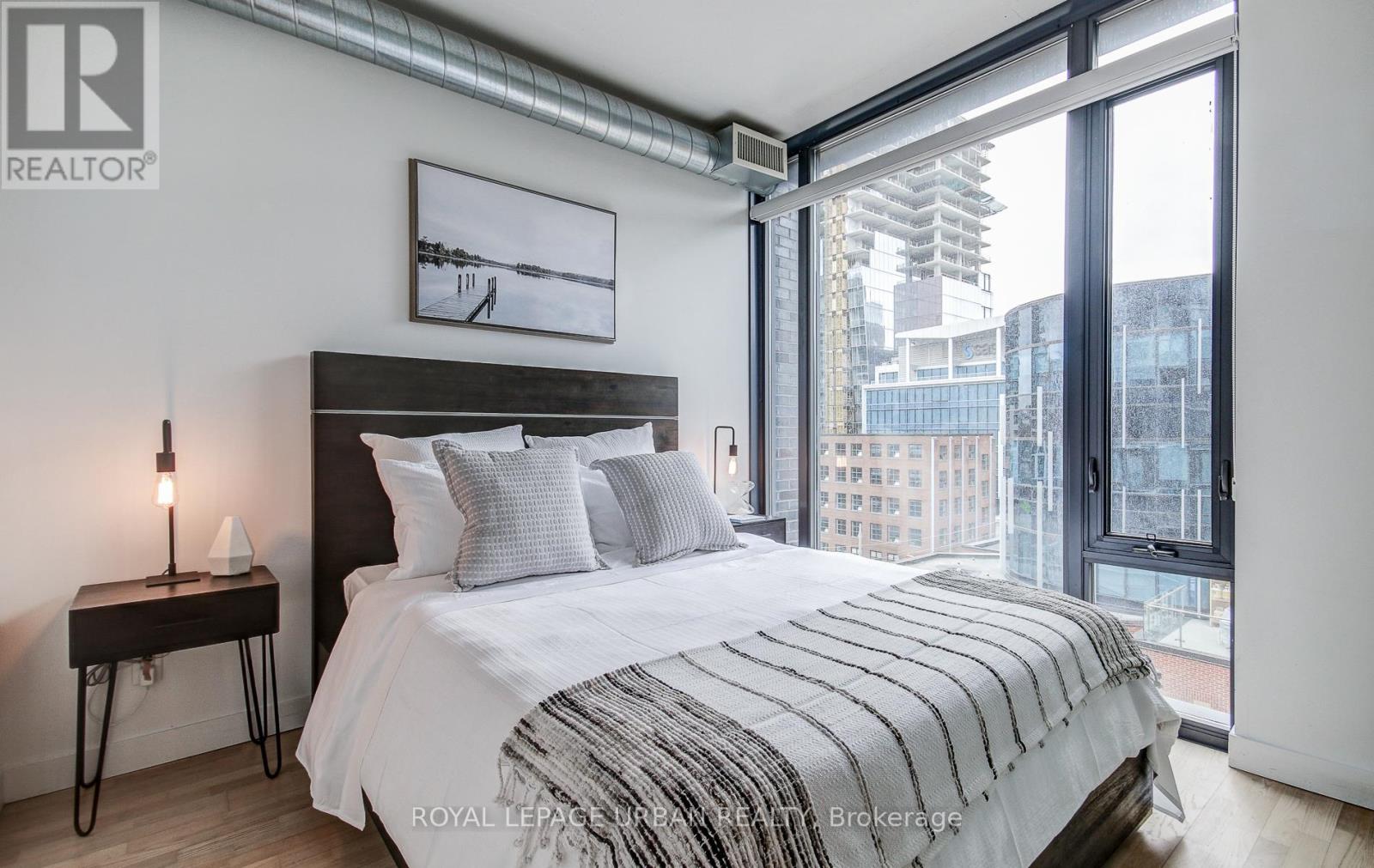 609 - 138 Princess Street, Toronto, Ontario  M5A 0B1 - Photo 6 - C12503216