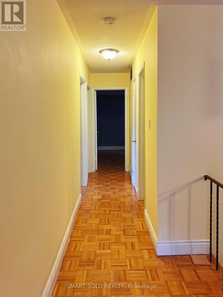 Upper - 171 Angus Drive, Toronto, Ontario  M2J 2W9 - Photo 12 - C12503256