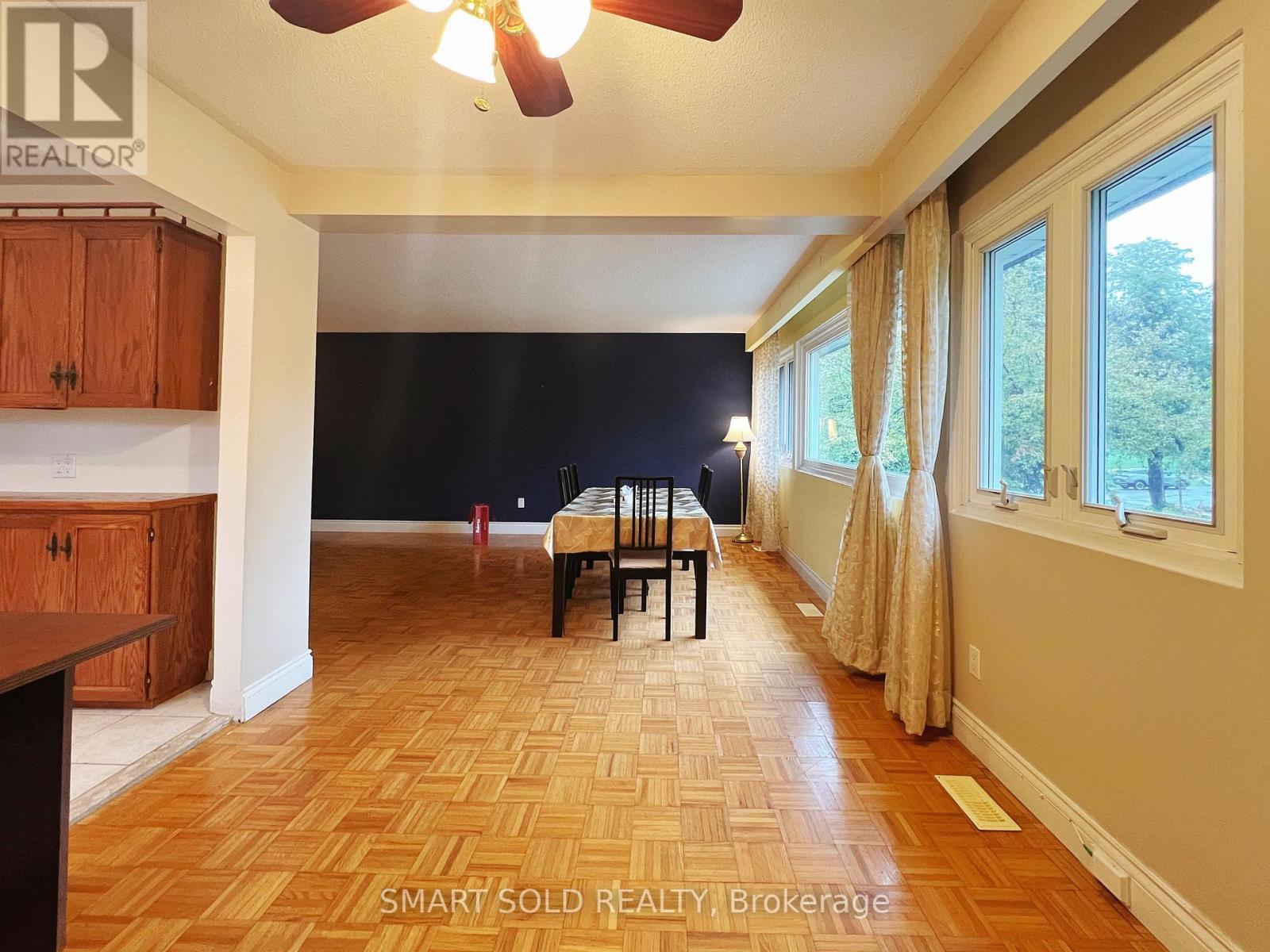 Upper - 171 Angus Drive, Toronto, Ontario  M2J 2W9 - Photo 8 - C12503256