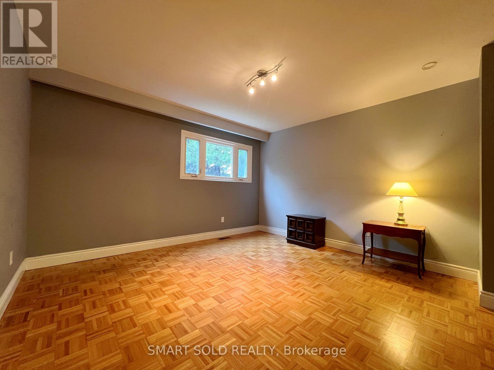 Upper - 171 Angus Drive, Toronto, Ontario  M2J 2W9 - Photo 9 - C12503256