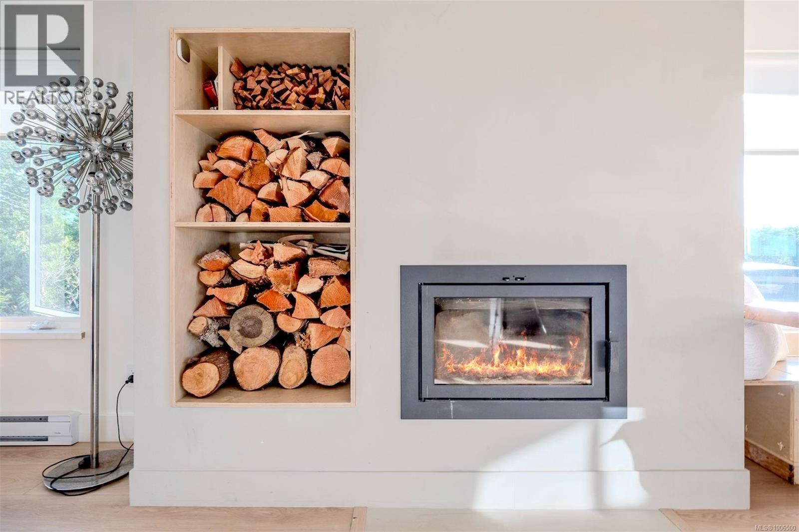 260 Neill St, Tofino, British Columbia  V0R 2Z0 - Photo 6 - 1006500