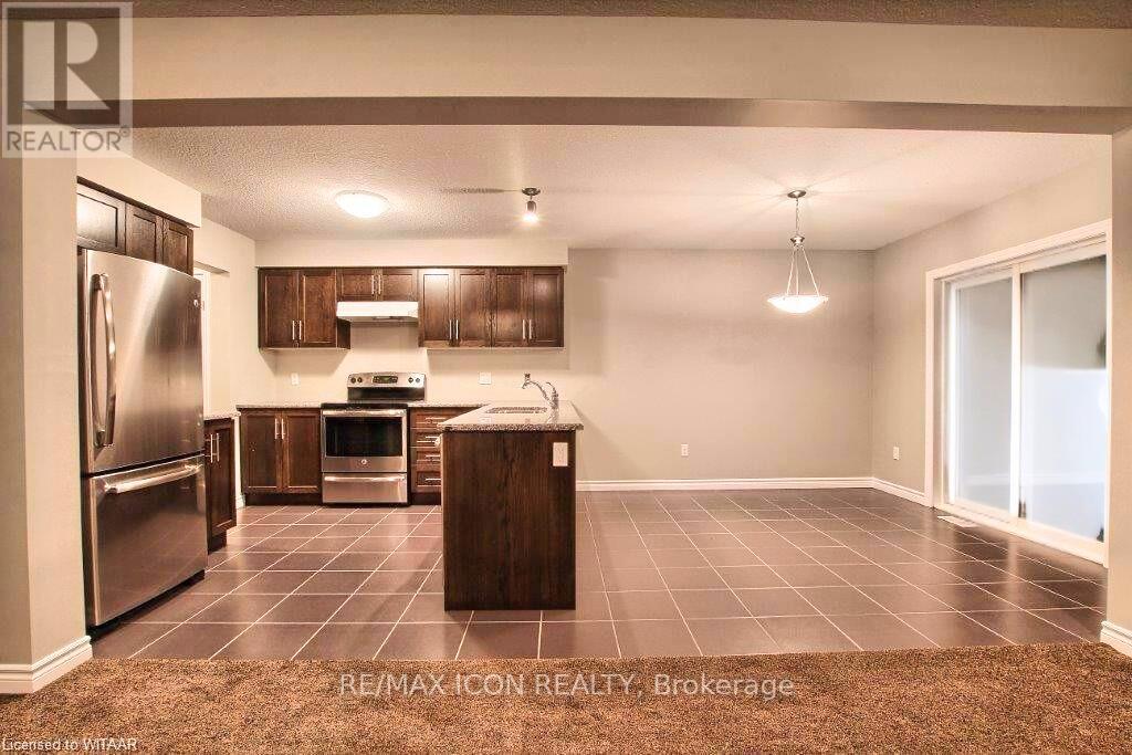 1360 Caen Avenue, Woodstock, Ontario  N4T 0G3 - Photo 4 - X12441793