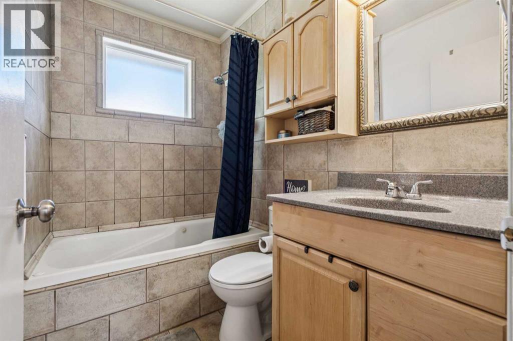 5606 50 Street, Olds, Alberta  T4H 1J1 - Photo 20 - A2253468