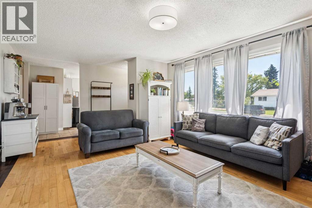 5606 50 Street, Olds, Alberta  T4H 1J1 - Photo 8 - A2253468