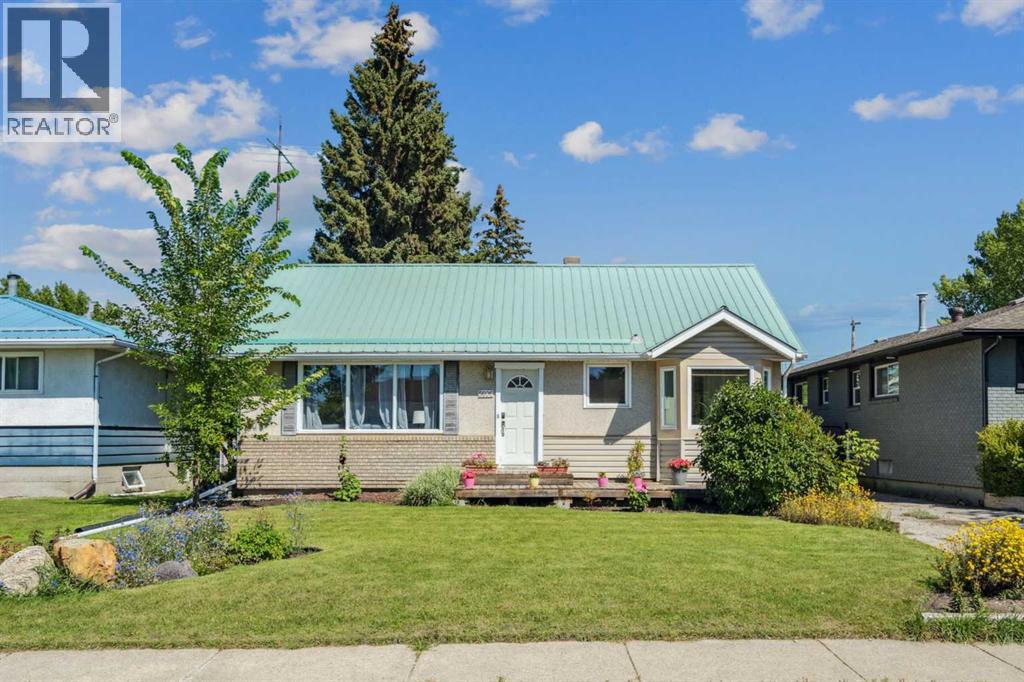 5606 50 Street, Olds, Alberta  T4H 1J1 - Photo 1 - A2253468