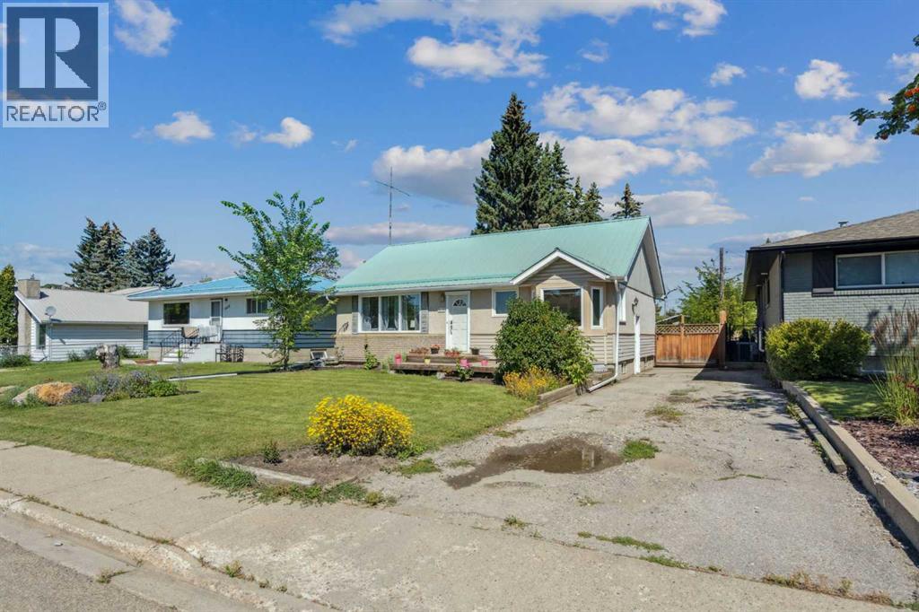 5606 50 Street, Olds, Alberta  T4H 1J1 - Photo 2 - A2253468