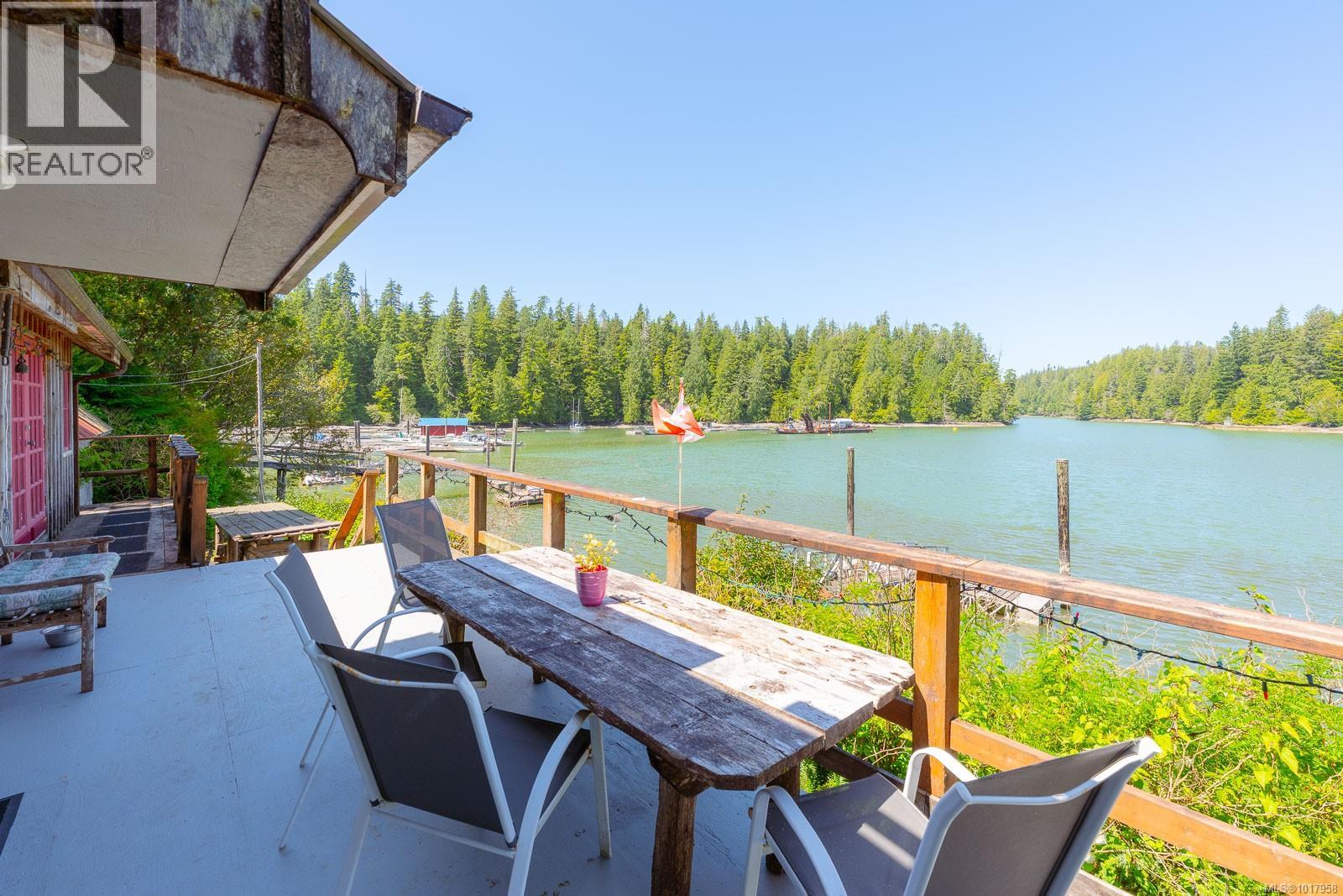 310 Tower Rd, Bamfield, British Columbia  V0R 1B0 - Photo 7 - 1017958