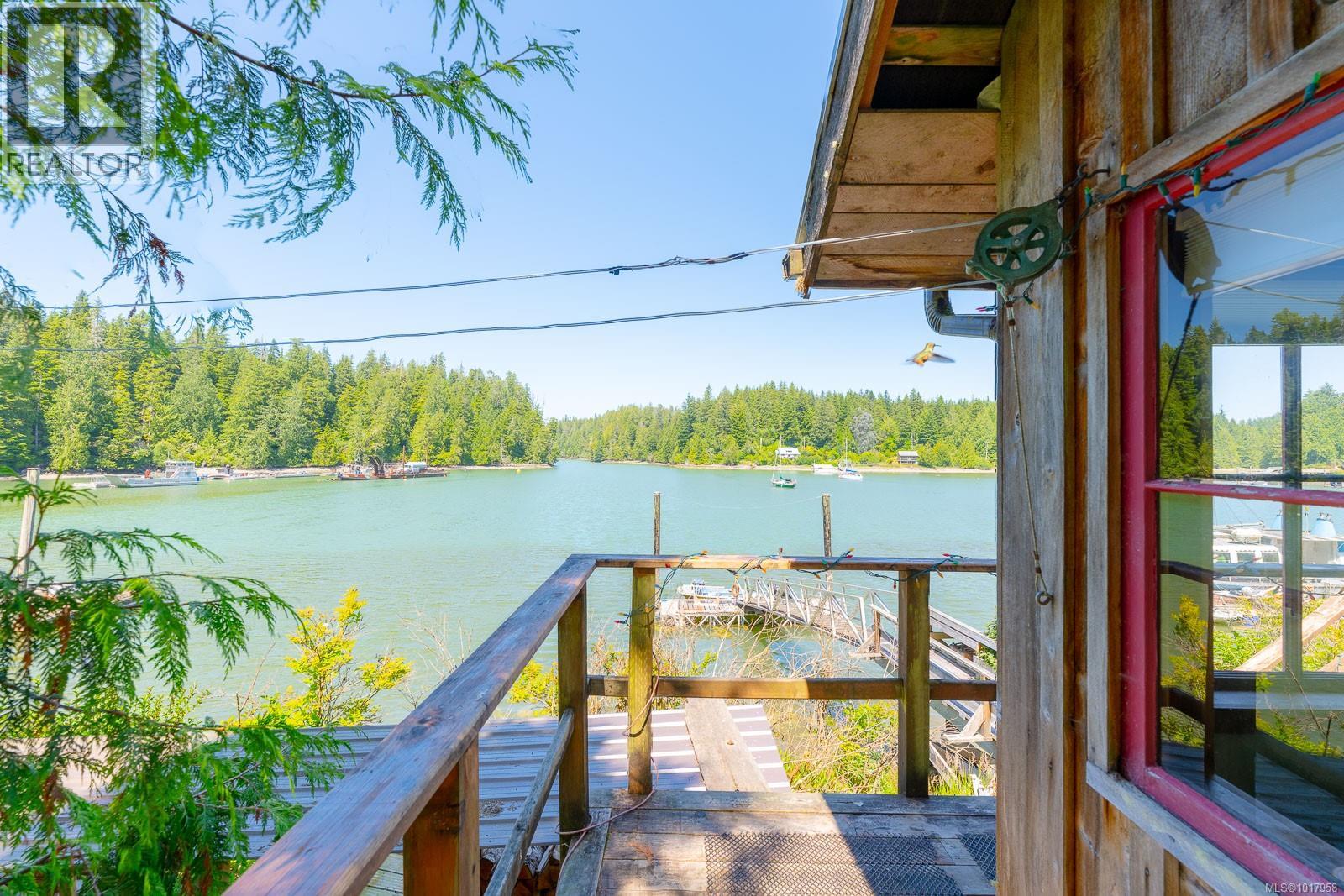 310 Tower Rd, Bamfield, British Columbia