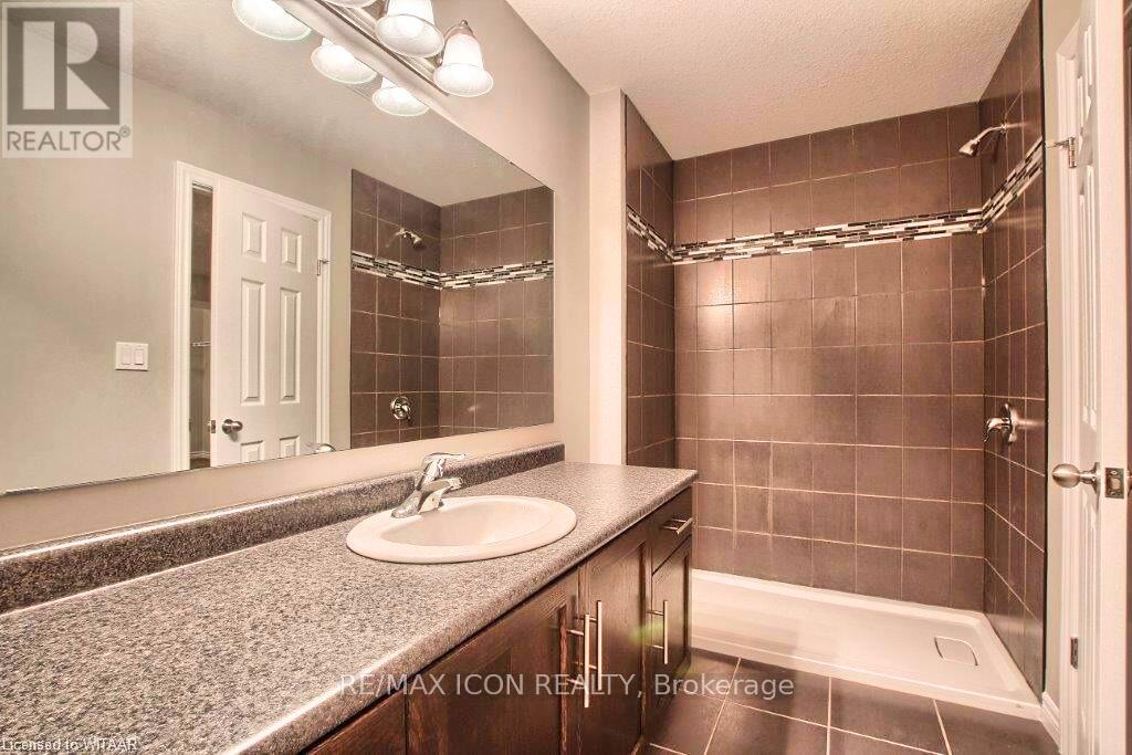 1360 Caen Avenue, Woodstock, Ontario  N4T 0G3 - Photo 12 - X12441793