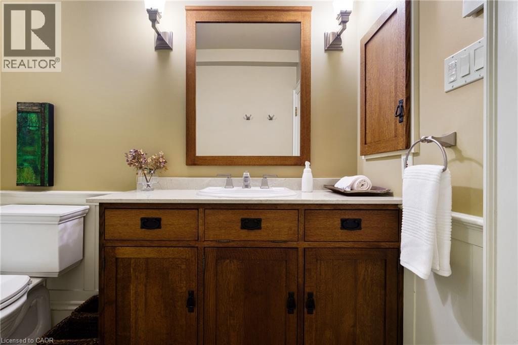 2 Oak Knoll Drive, Hamilton, Ontario  L8S 4C3 - Photo 29 - 40785092