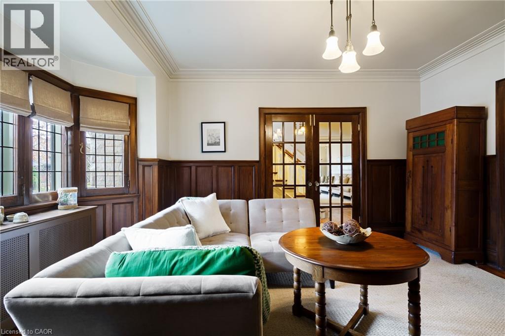 2 Oak Knoll Drive, Hamilton, Ontario  L8S 4C3 - Photo 7 - 40785092