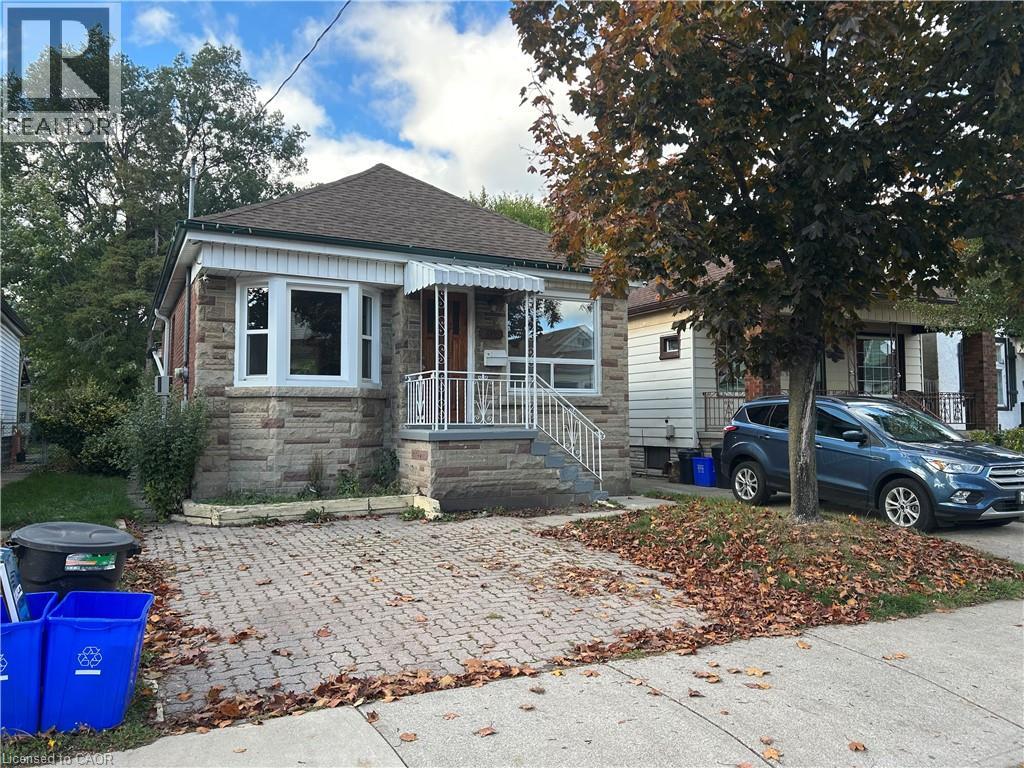 105 Edgemont Street N, Hamilton, Ontario  L8H 4C9 - Photo 2 - 40785056