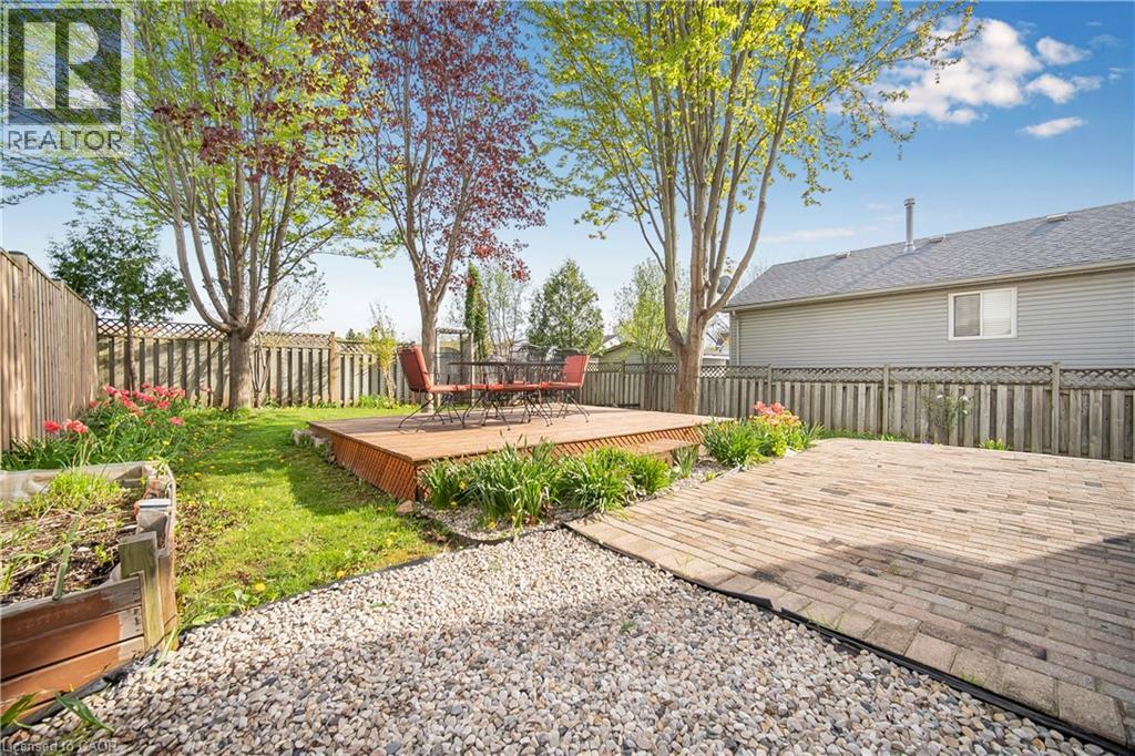 6 Eula White Place, London, Ontario  N5Z 5C2 - Photo 24 - 40785008