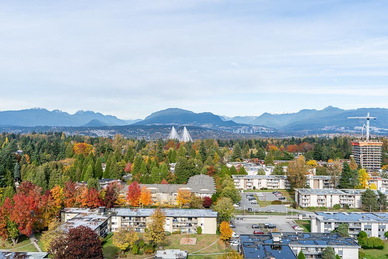 2001 14881 103A AVENUE, Surrey, British Columbia