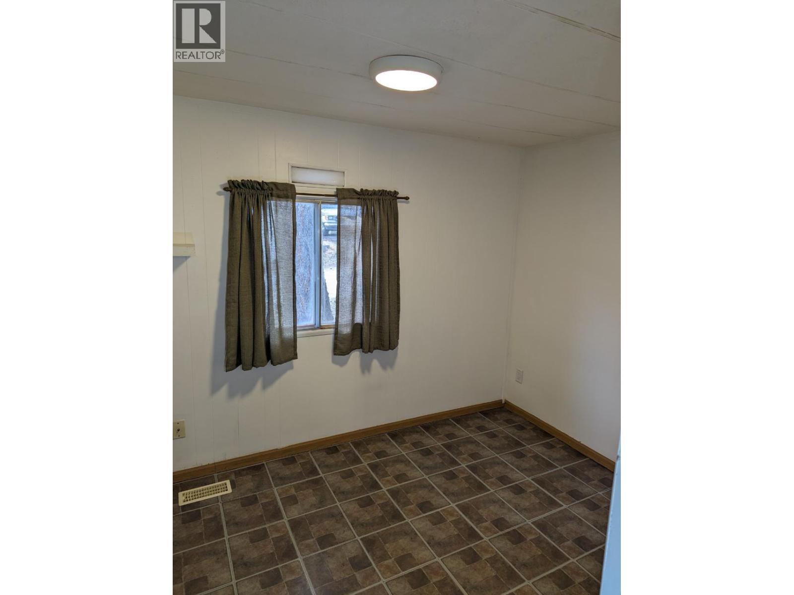 4395 Trans Canada Highway E Highway E Unit# 7, Kamloops, British Columbia  V2C 4S4 - Photo 14 - 10334620