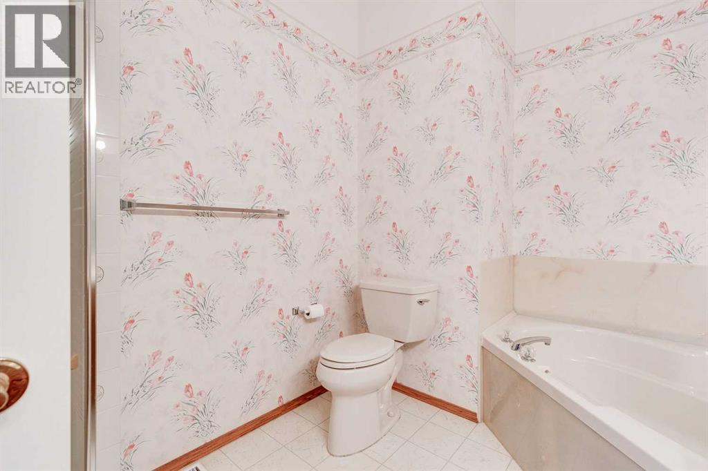 31 Douglasview Park Se, Calgary, Alberta  T2Z 2R9 - Photo 13 - A2265745