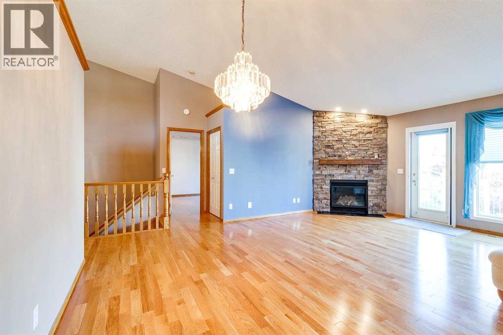 31 Douglasview Park Se, Calgary, Alberta  T2Z 2R9 - Photo 9 - A2265745